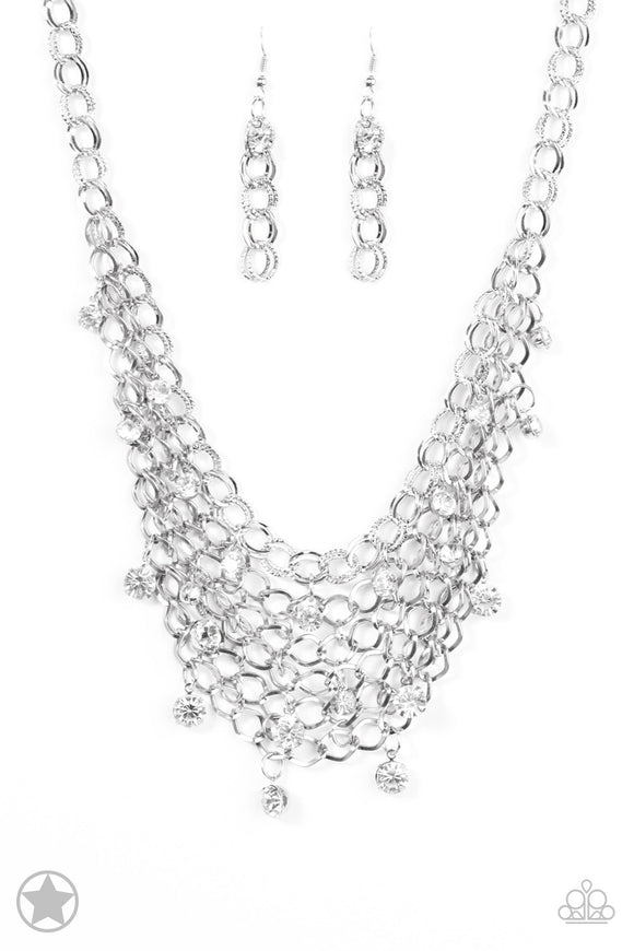 Paparazzi Blockbuster Necklace - Fishing for Compliments - Silver