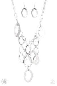 Paparazzi Blockbuster Necklace - A Silver Spell