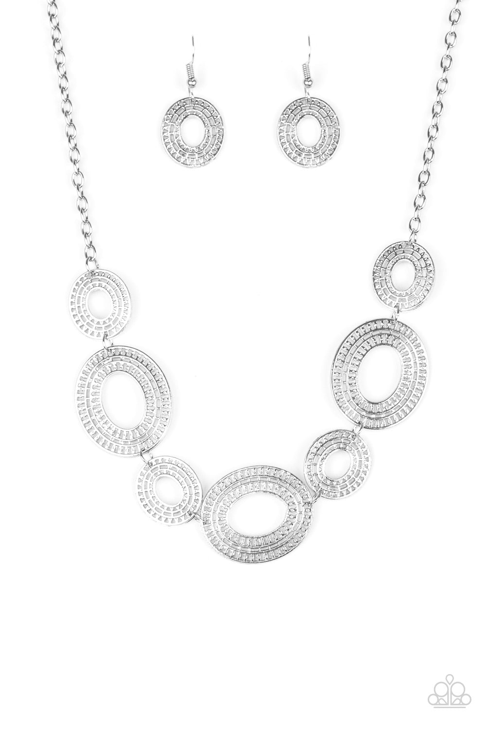 Paparazzi Necklace - Basically Baltic - Silver