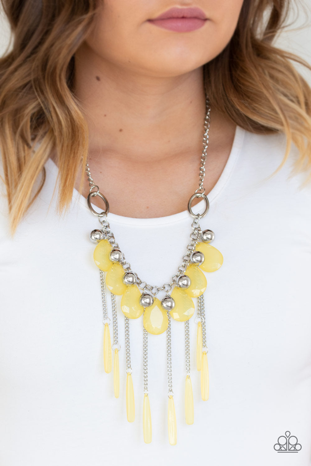 Paparazzi Necklace - Roaring Riviera - Yellow