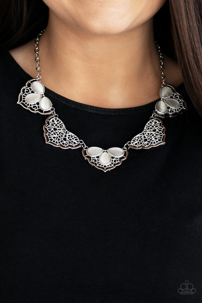 Paparazzi Necklace - East Coast Essence - White