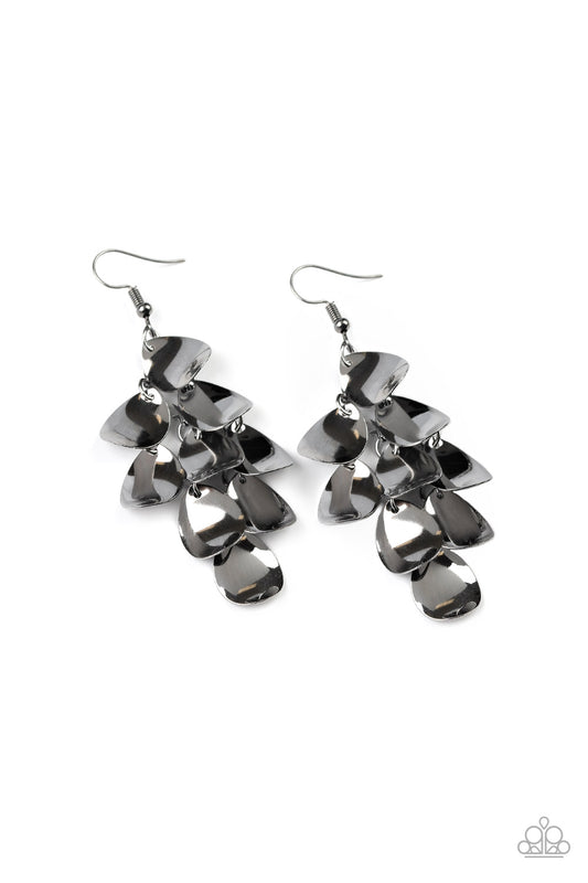 Paparazzi Earrings - Resplendent Reflection - Black