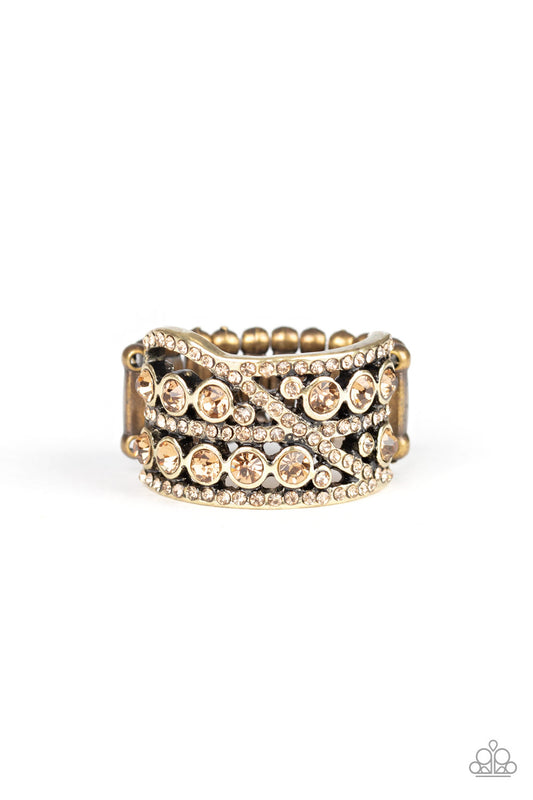 Paparazzi Ring - Elegant Effervescence - Brass