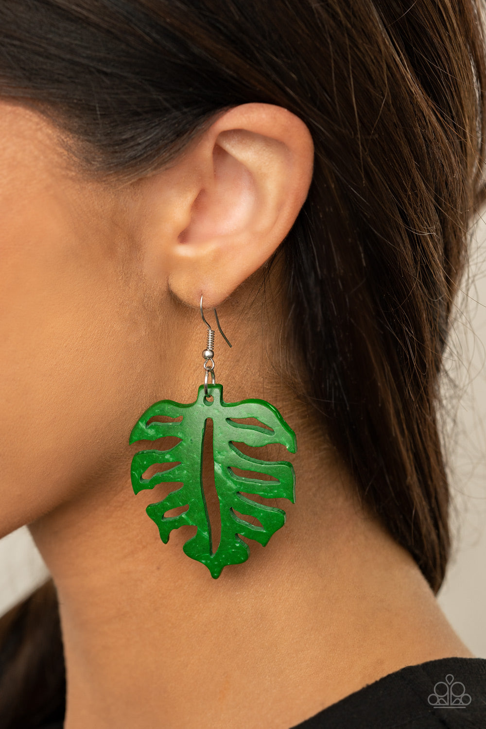 Paparazzi Earrings - Shake Your PALMS PALMS - Green