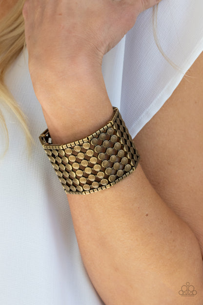 Paparazzi Bracelet - Cool and CONNECTED - Brass