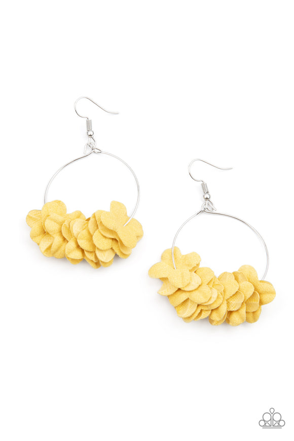 Paparazzi Earrings - Flirty Florets - Yellow