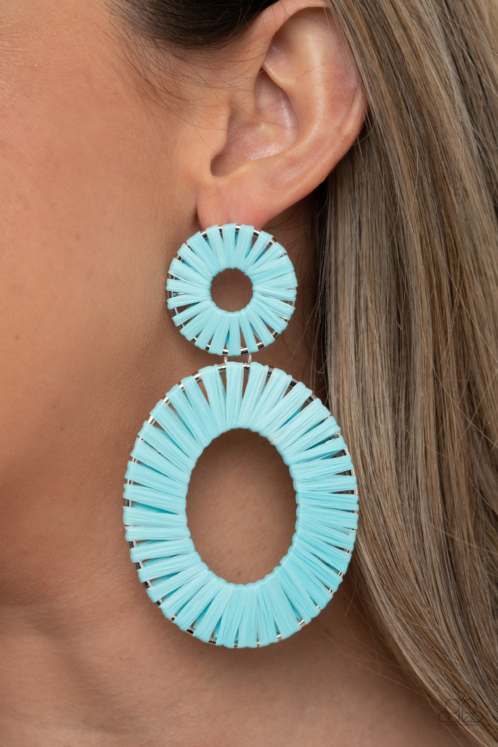 Paparazzi Earrings - Foxy Flamenco - Blue