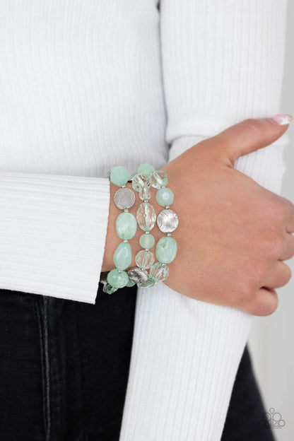 Paparazzi Bracelet - Oceanside Bliss - Green