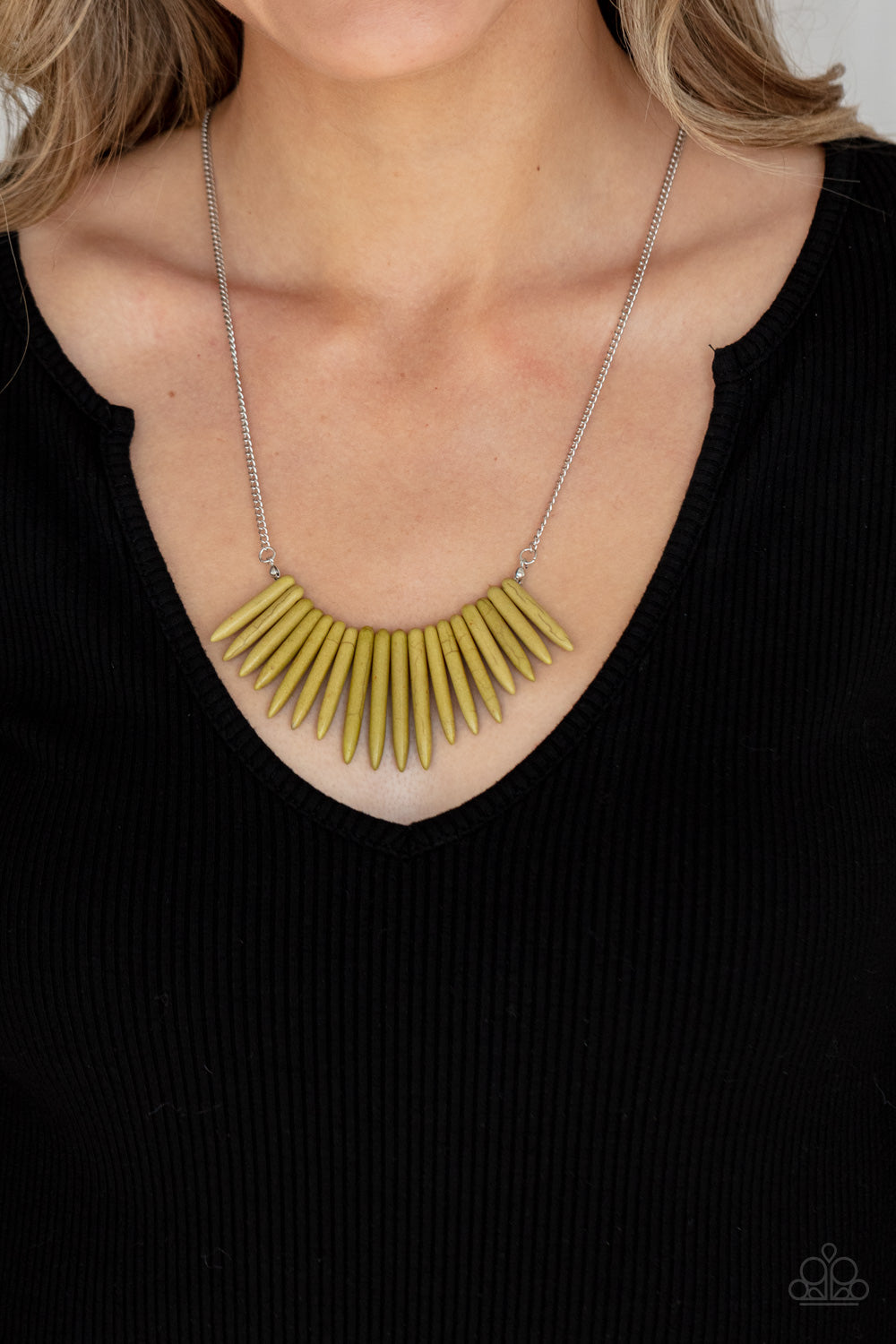 Paparazzi Necklace - Exotic Edge - Green