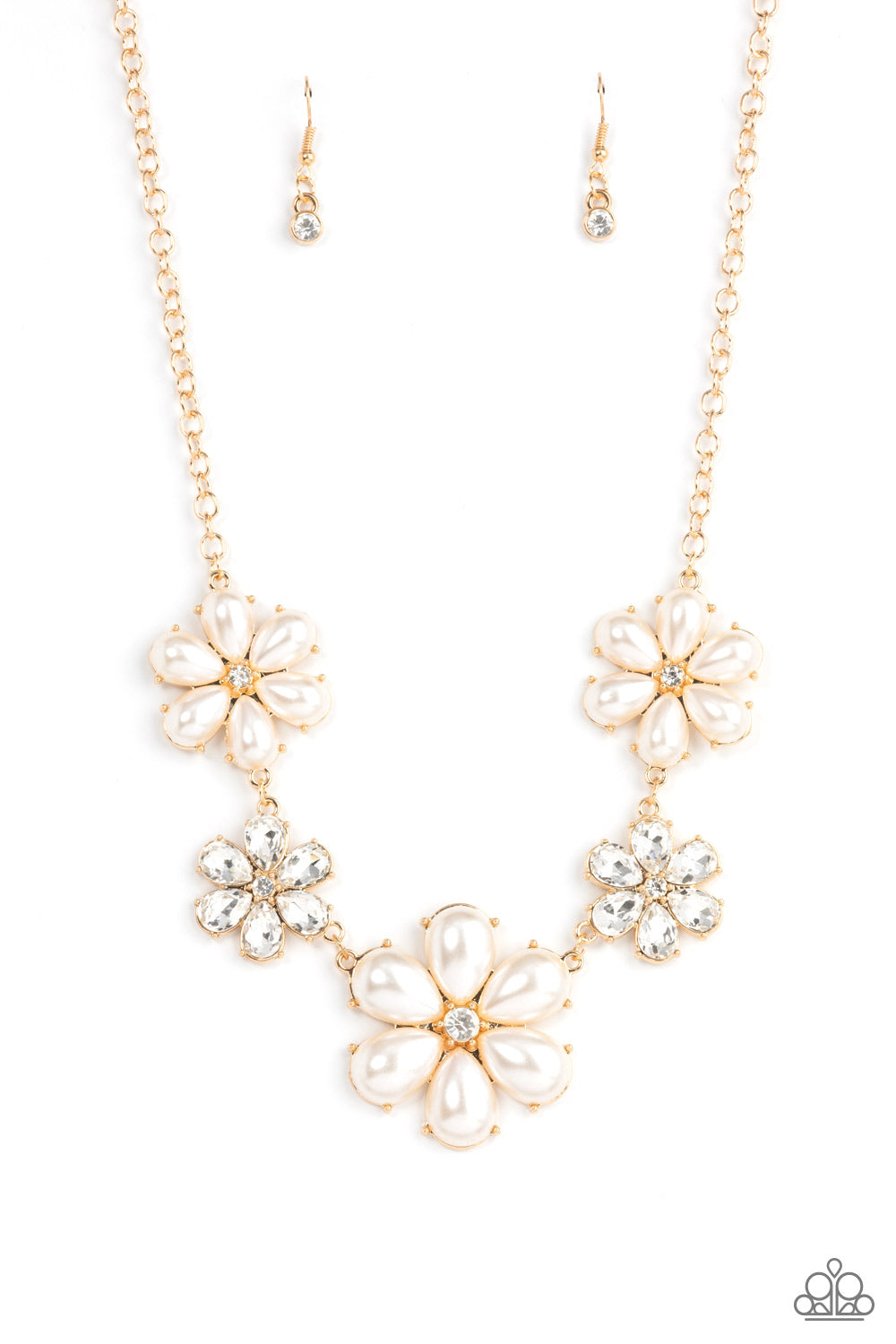 Paparazzi Necklace - Fiercely Flowering - Gold