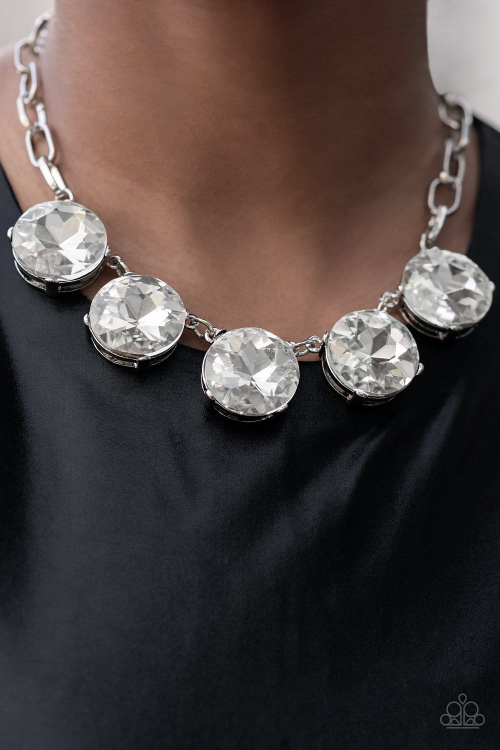 Paparazzi Necklace - Limelight Luxury - White