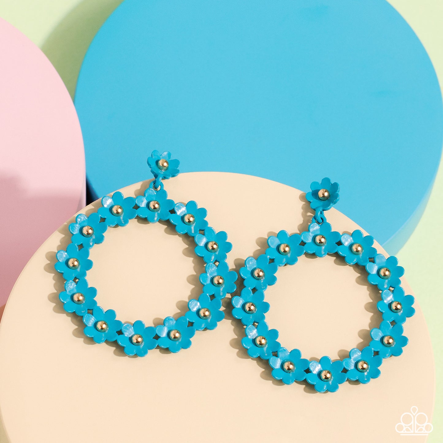 Paparazzi Earrings - Daisy Meadows - Blue