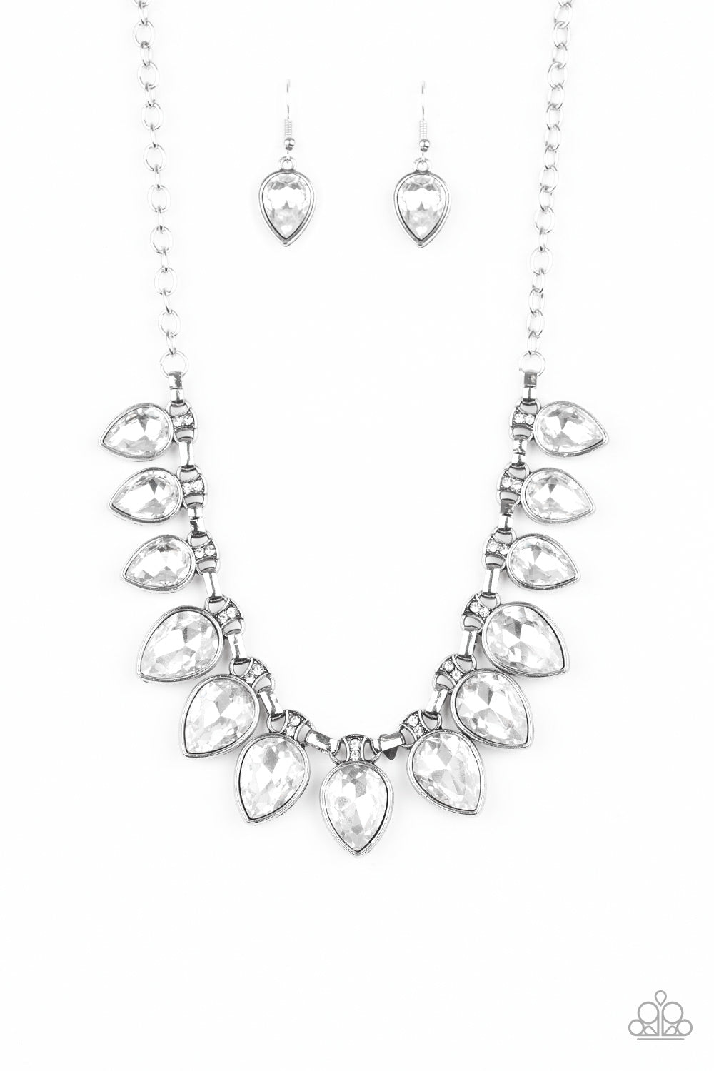 Paparazzi Necklace - FEARLESS is More - White