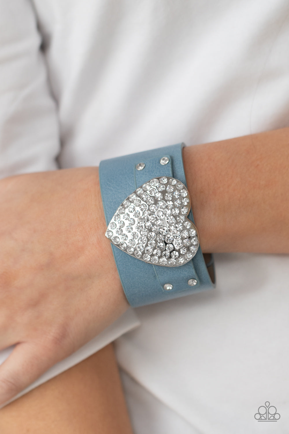 Paparazzi Bracelet - Flauntable Flirt - Blue