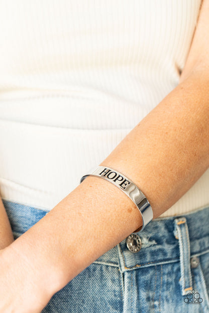 Paparazzi Bracelet - Hope Makes The World Go Round - Silver