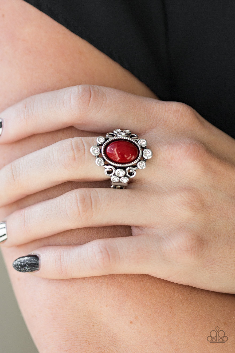 Paparazzi Ring - Noticeably Notable - Red