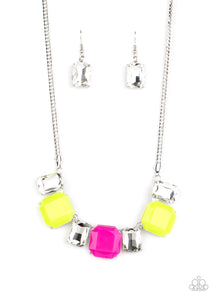 Paparazzi Necklace - Royal Crest - Yellow