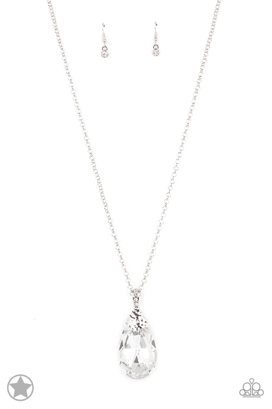 Paparazzi Blockbuster Necklace - Spellbinding Sparkle - White