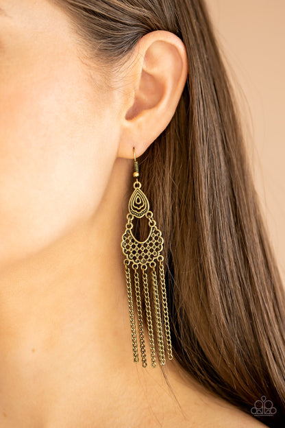 Paparazzi Earrings - Insane Chain - Brass