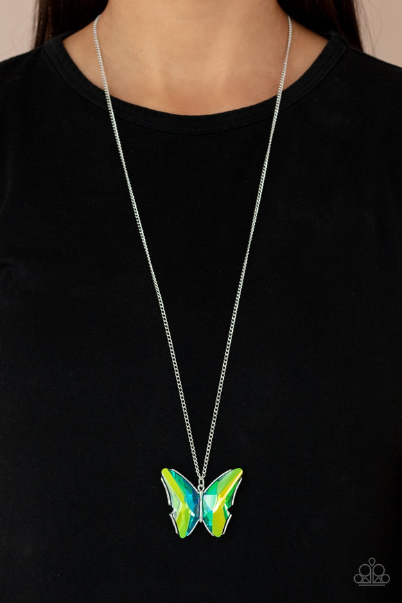 Paparazzi Necklace - The Social Butterfly Effect - Green