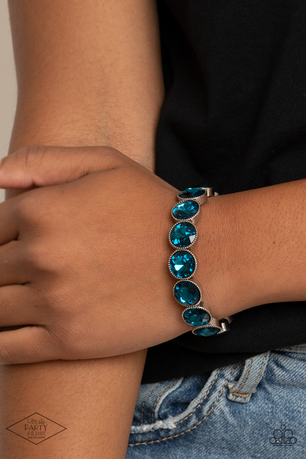 Paparazzi Bracelet - Number One Knockout - Blue