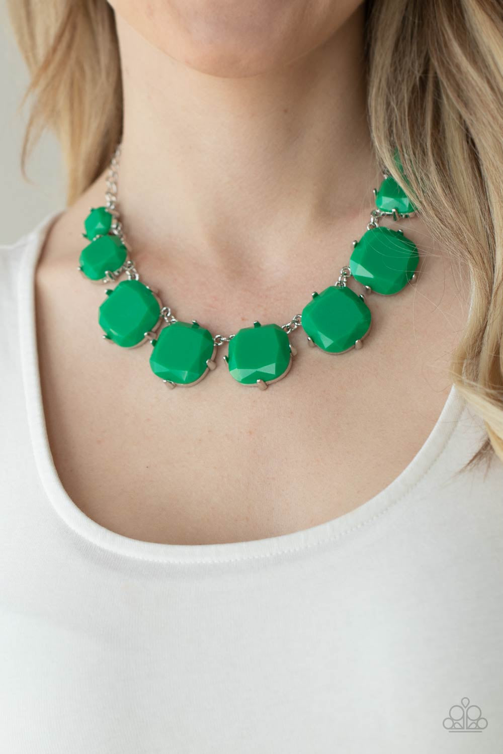 Paparazzi Necklace - Prismatic Prima Donna - Green