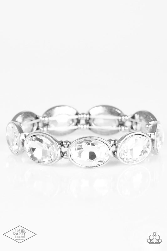 Paparazzi Bracelet - Diva In Disguise - White