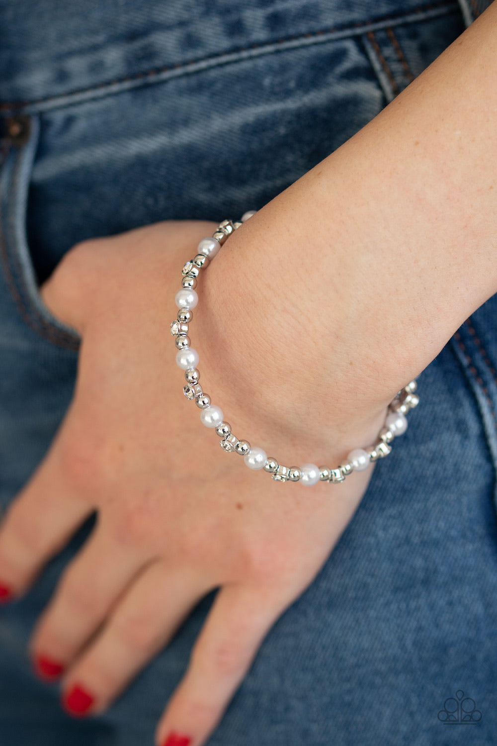 Paparazzi Bracelet - Decadently Dainty - White