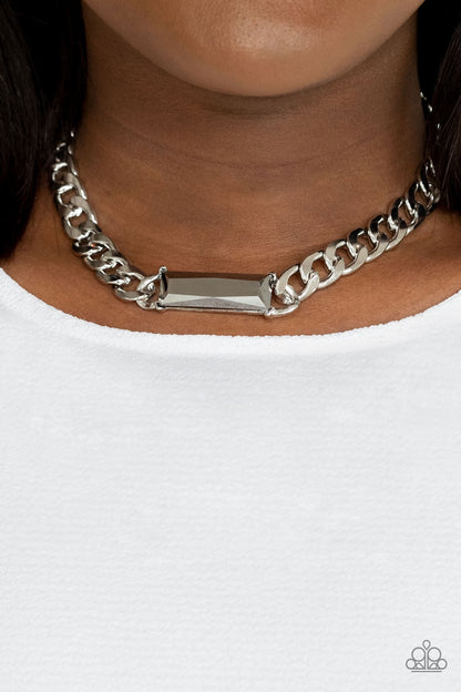 Paparazzi Necklace - Urban Royalty - Silver